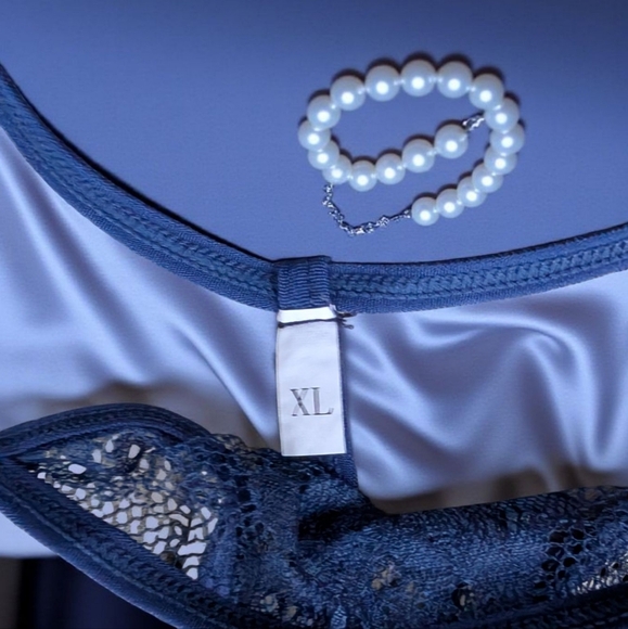 Avidlove Navy Blue Lace Thong Panty Size XL (New) - Picture 4 of 6